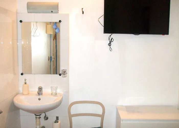 Resorts Guide Hostal Felipe 2